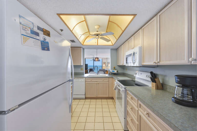 18-web-or-mls-20000 Gulf Boulevard #604-32.jpg