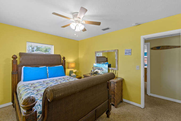 20-web-or-mls-8309 41st Ave N-18.jpg 20-web-or-mls-8309 41st Ave N-18.jpg