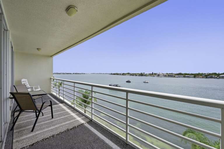 28-web-or-mls-6085 Bahia Del Mar Cir #469-31.jpg
