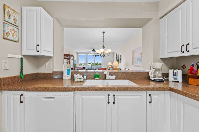 12-web-or-mls-6083 Bahia Del Mar #363-1191.jpg