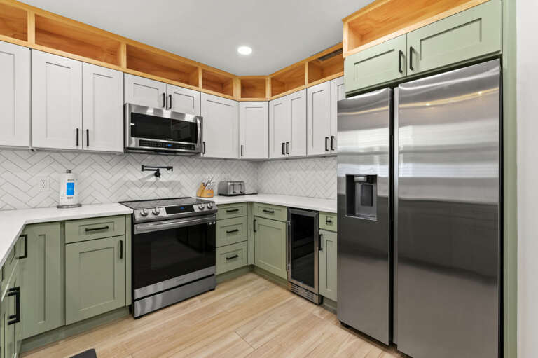 16-web-or-mls-7664 115th St-2369.jpg