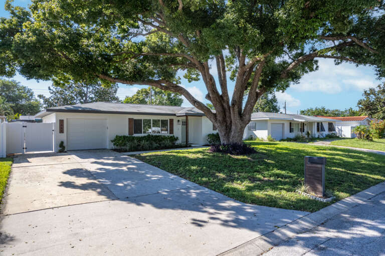 1-web-or-mls-7664 115th St--4.jpg