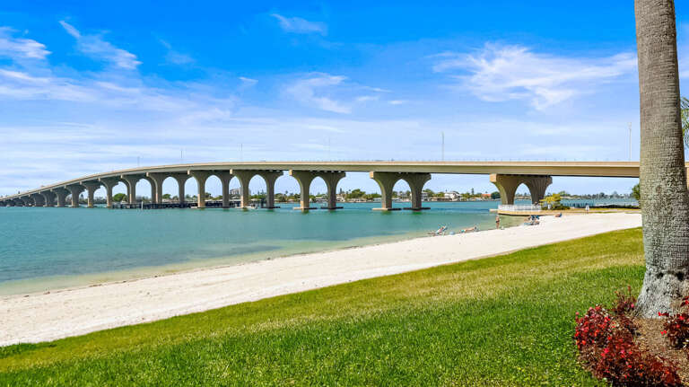 33_Bridge3_mls.jpg 33_Bridge3_mls.jpg