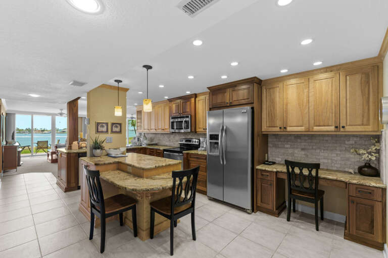 11-web-or-mls-6001 Bahia Del Mar Cir #131-12.jpg 11-web-or-mls-6001 Bahia Del Mar Cir #131-12.jpg