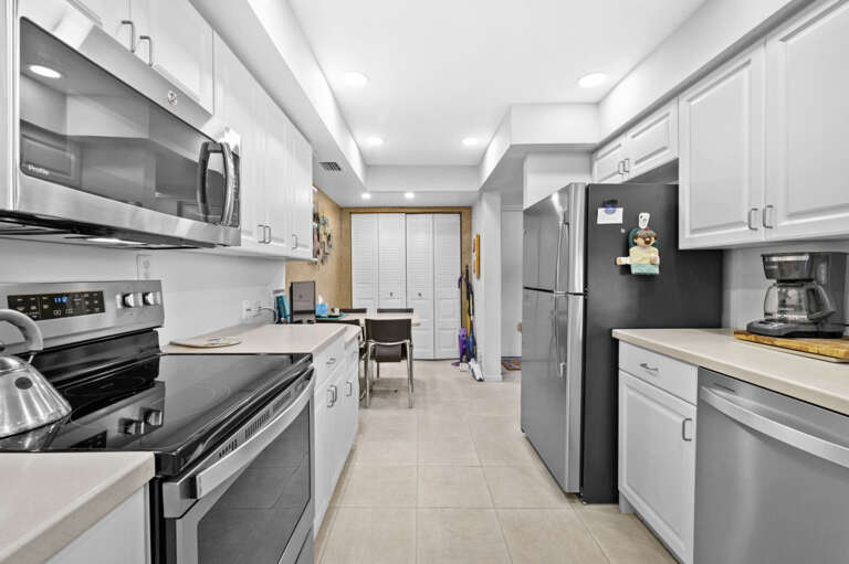 10-web-or-mls-5825 Puerta Del Sol Blvd S Apt 469-6249.jpg 10-web-or-mls-5825 Puerta Del Sol Blvd S Apt 469-6249.jpg