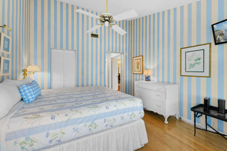 15-web-or-mls-6047 Bahia del Mar Blvd #266-21.jpg