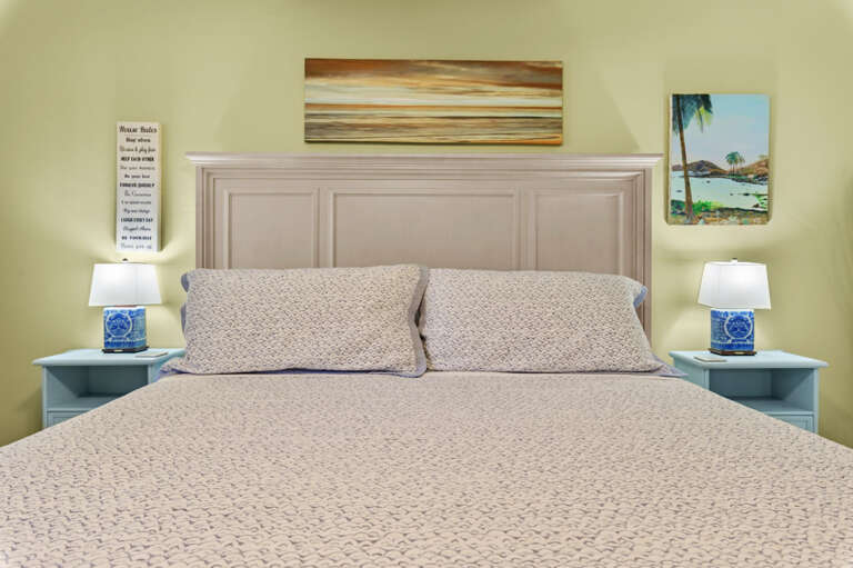 16-web-or-mls-14001 Gulf Blvd #304-16.jpg 16-web-or-mls-14001 Gulf Blvd #304-16.jpg