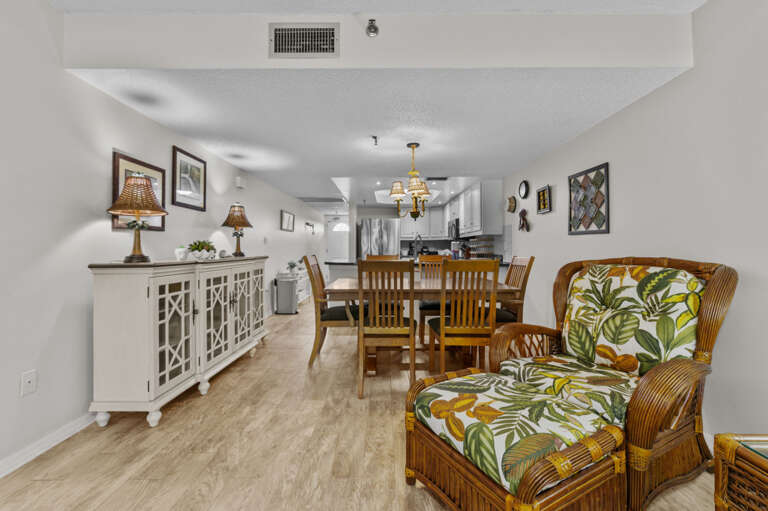 7-web-or-mls-14001 Gulf Blvd #304-6.jpg 7-web-or-mls-14001 Gulf Blvd #304-6.jpg