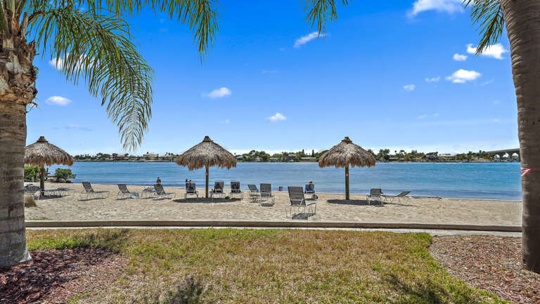 Bahia Pool Shots Final-19.jpg