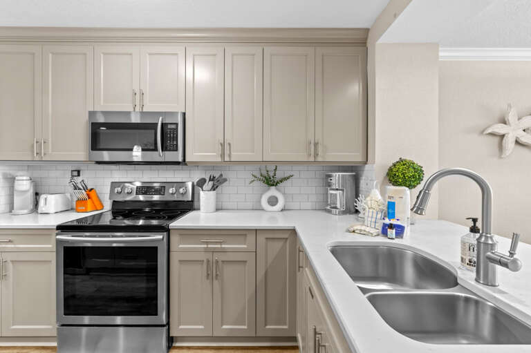 10-web-or-mls-5901 Bahia Del Mar Cir # 520-12.jpg