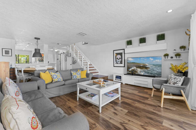 6-web-or-mls-6290 Bahia Del Mar Cir #10-5.jpg