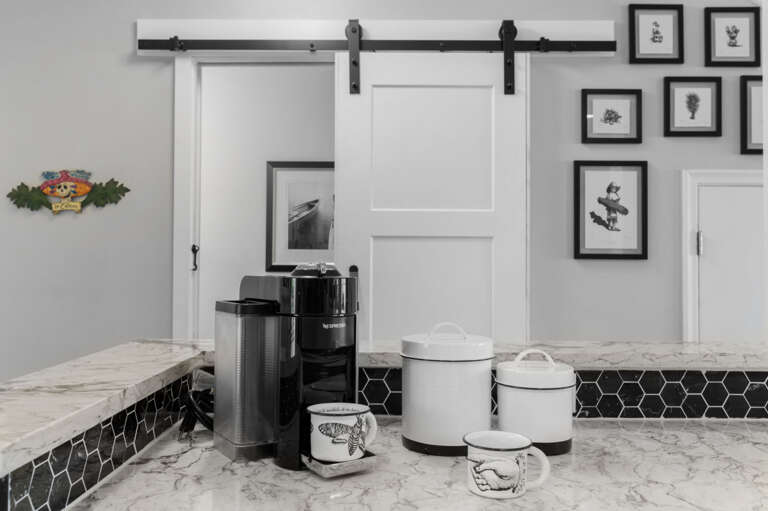 17-web-or-mls-6290 Bahia Del Mar Cir #10-25.jpg