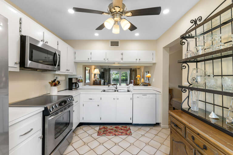 11-web-or-mls-5642 La Puerta Del Sol Blvd #241-18.jpg 11-web-or-mls-5642 La Puerta Del Sol Blvd #241-18.jpg