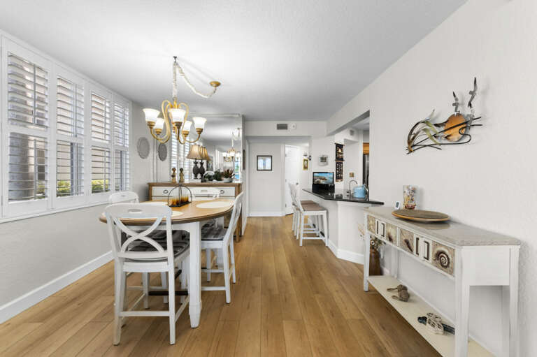 8-web-or-mls-6085 Bahia Del Mar Cir Apt 172-8.jpg 8-web-or-mls-6085 Bahia Del Mar Cir Apt 172-8.jpg