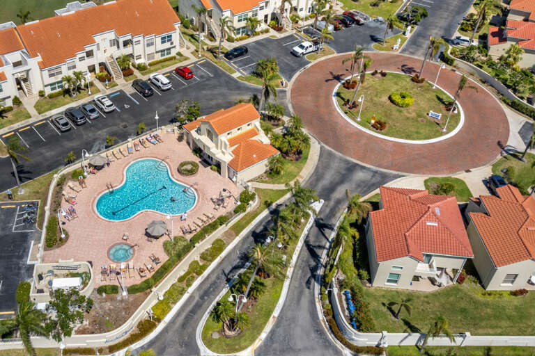 34-web-or-mls-6106 Mirada Cir-33.jpg