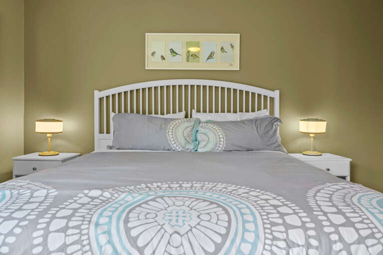 15-web-or-mls-7537 Bayshore Dr #302-33.jpg