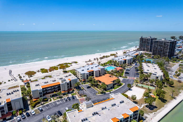 29-web-or-mls-7537 Bayshore Dr #302-12.jpg