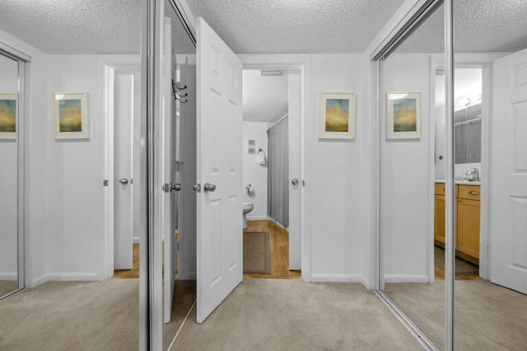 16-web-or-mls-7537 Bayshore Dr #302-34.jpg