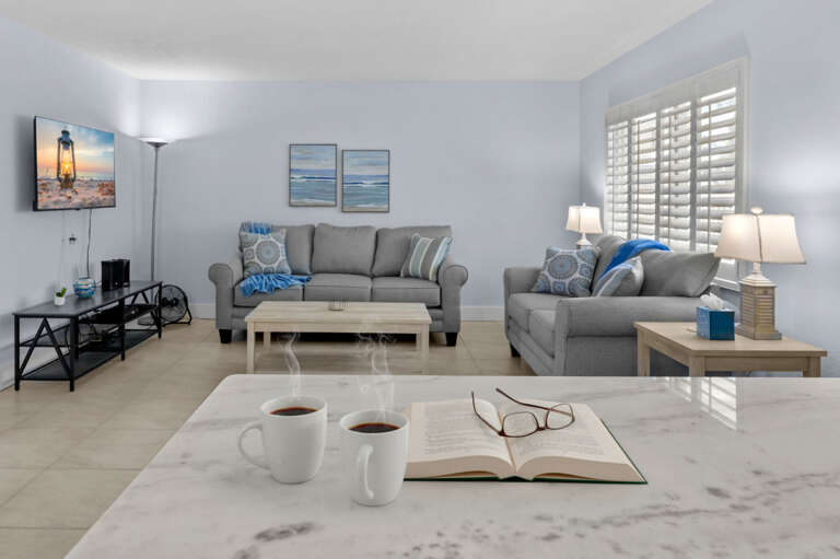 5-web-or-mls-600 71st Ave Apt 3 - Export-9.jpg 5-web-or-mls-600 71st Ave Apt 3 - Export-9.jpg