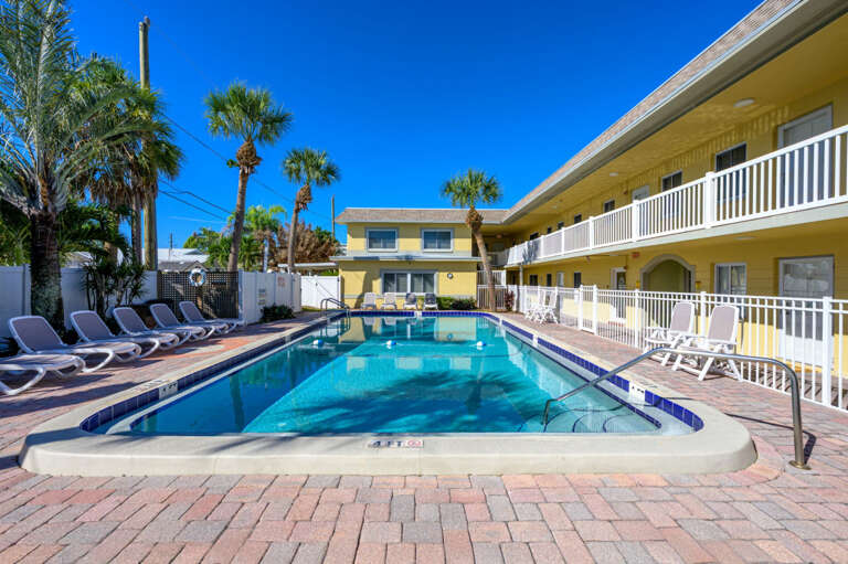 22-web-or-mls-600 71st Ave Apt 3 - Export-23.jpg