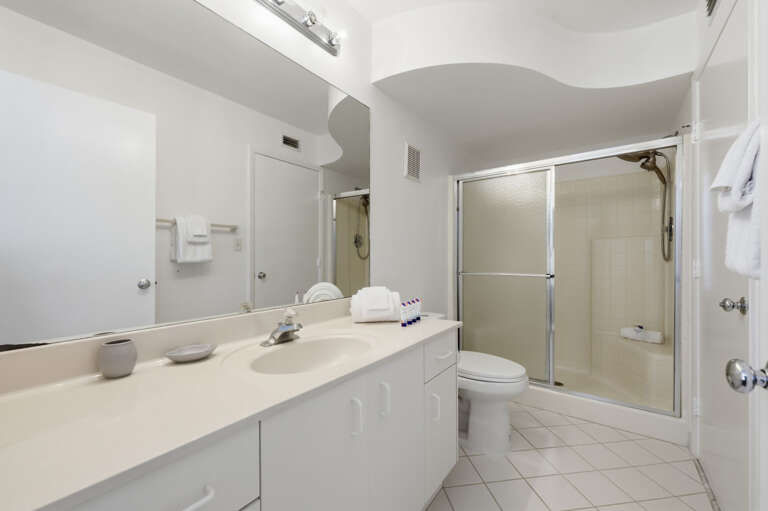 23-web-or-mls-6083 Bahia Del Mar Cir #157-30.jpg