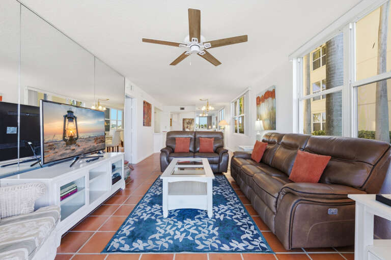 6-web-or-mls-6083 Bahia Del Mar Cir #157-1-2.jpg