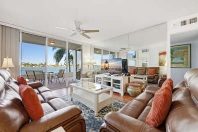 5-web-or-mls-6083 Bahia Del Mar Cir #157-11.jpg