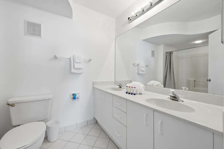 20-web-or-mls-6083 Bahia Del Mar Cir #157-23.jpg