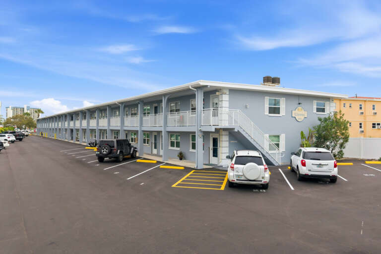 1-web-or-mls-9715 Harrell Ave # 1-1.jpg