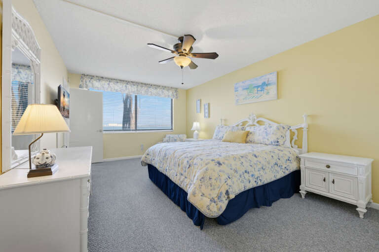 15-web-or-mls-5825 La Puerta Del Sol Blvd S #270-25.jpg