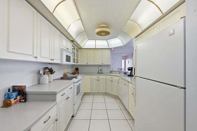 9-web-or-mls-5825 La Puerta Del Sol Blvd S #270-15.jpg