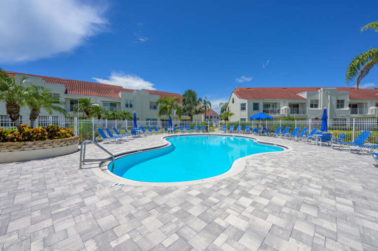 40-web-or-mls-6061 Bahia Del Mar Blvd #112-3.jpg