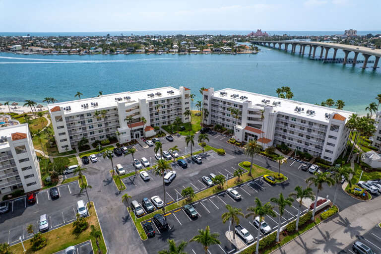 36-web-or-mls-5901 Bahia Del Mar Cir # 520-1-3.jpg