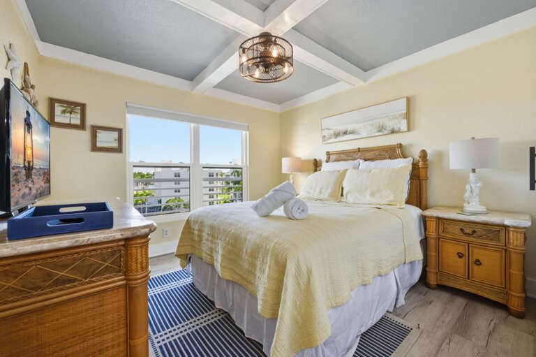 24-web-or-mls-5901 Bahia Del Mar Cir #519-14.jpg