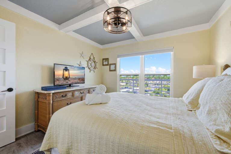 25-web-or-mls-5901 Bahia Del Mar Cir #519-15-1.jpg