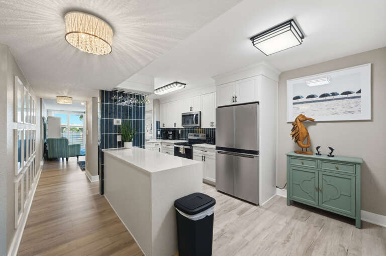 11-web-or-mls-5901 Bahia Del Mar Cir #519-21-1.jpg