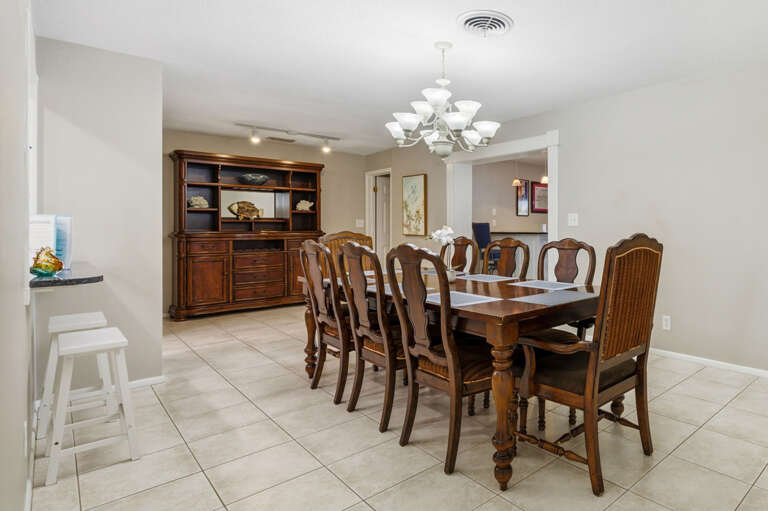 12-web-or-mls-13189 87th Ave-44.jpg