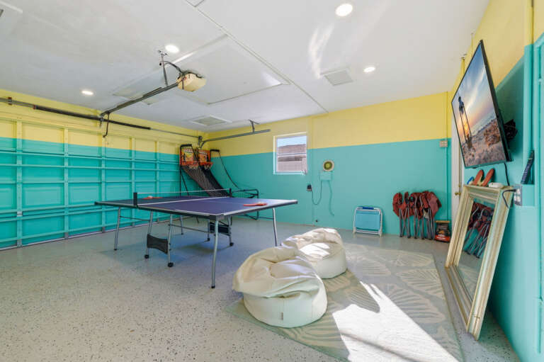 32-web-or-mls-13189 87th Ave-27.jpg