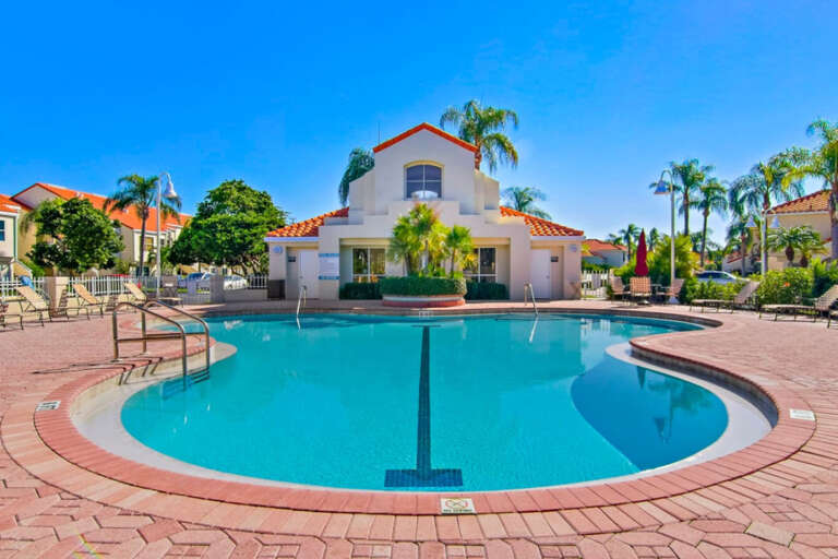 Vista Verde North Pool