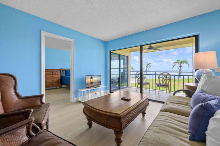 5-web-or-mls-6177 Sun Blvd #215-20.jpg