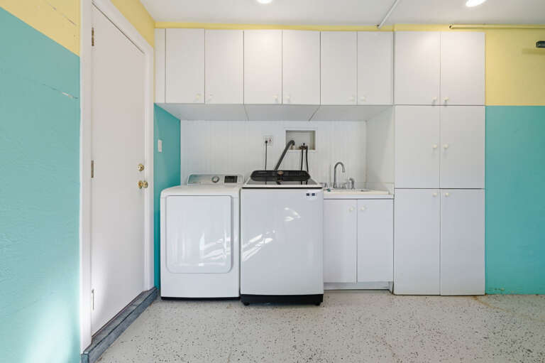 35-web-or-mls-13189 87th Ave-67.jpg