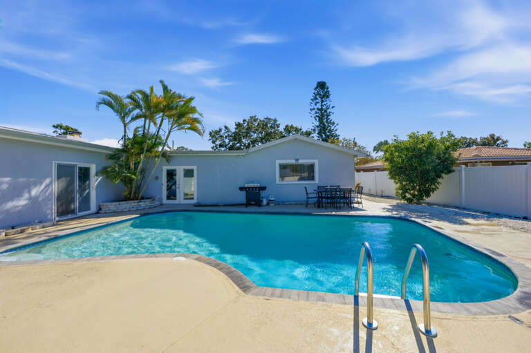 55-web-or-mls-13189 87th Ave-33.jpg