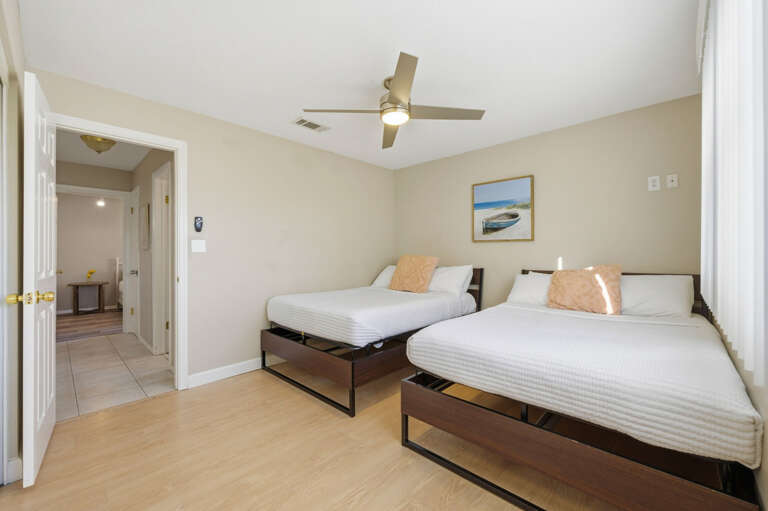 48-web-or-mls-13189 87th Ave-63.jpg