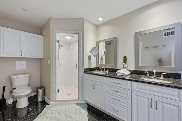 29-web-or-mls-13189 87th Ave-53.jpg