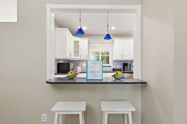 16-web-or-mls-13189 87th Ave-19.jpg