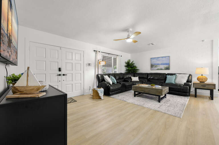 7-web-or-mls-8256 Lark St-20.jpg