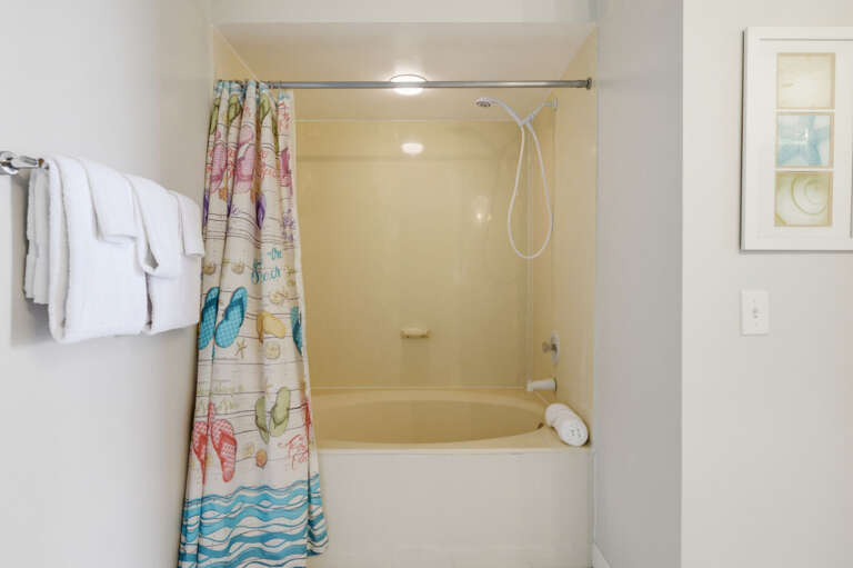 26-web-or-mls-5701 Bahia Del Mar Cir #507-22.jpg
