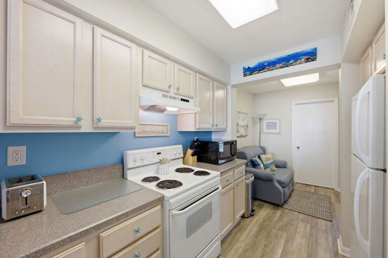 17-web-or-mls-5701 Bahia Del Mar Cir #507-35.jpg