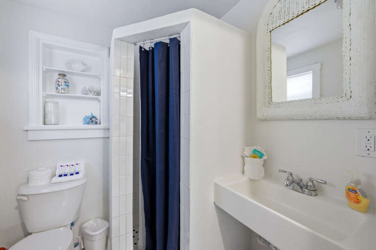 22-web-or-mls-126 119th Ave-29.jpg