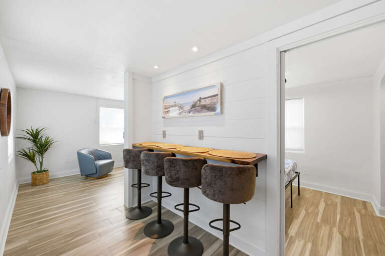 6-web-or-mls-126 119th Ave-18.jpg